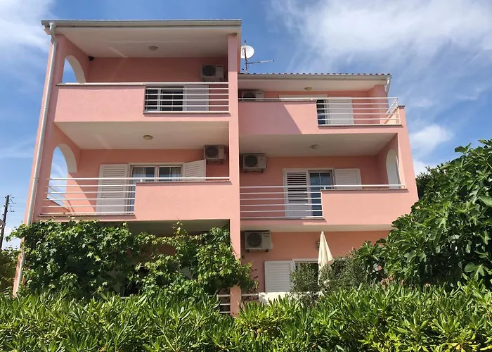 Apartments Irena